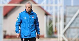 Rıza Çalımbay: “İstikrar tesadüf olamaz”